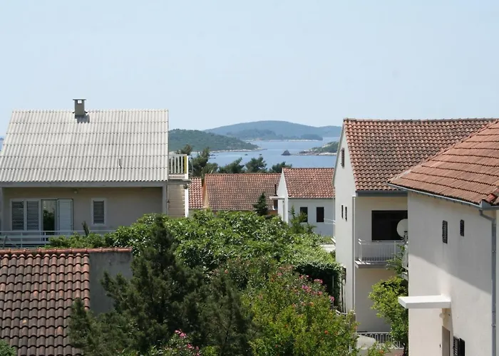 Apartments With Parking Space Orebic - Peljesac - 4536 *