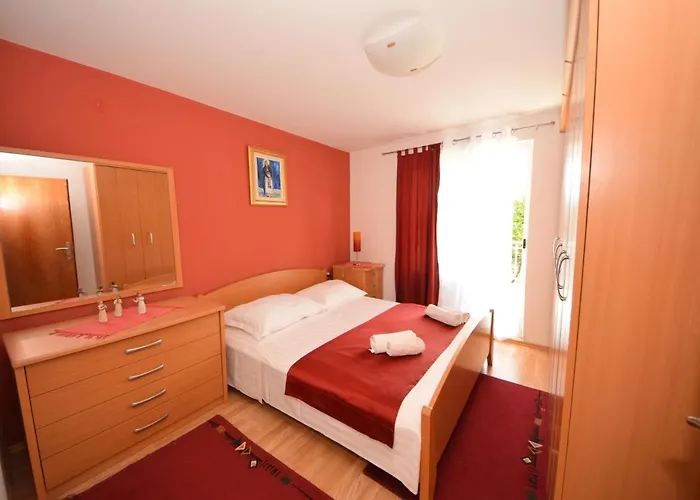 Apartments With Parking Space Orebic - Peljesac - 4536